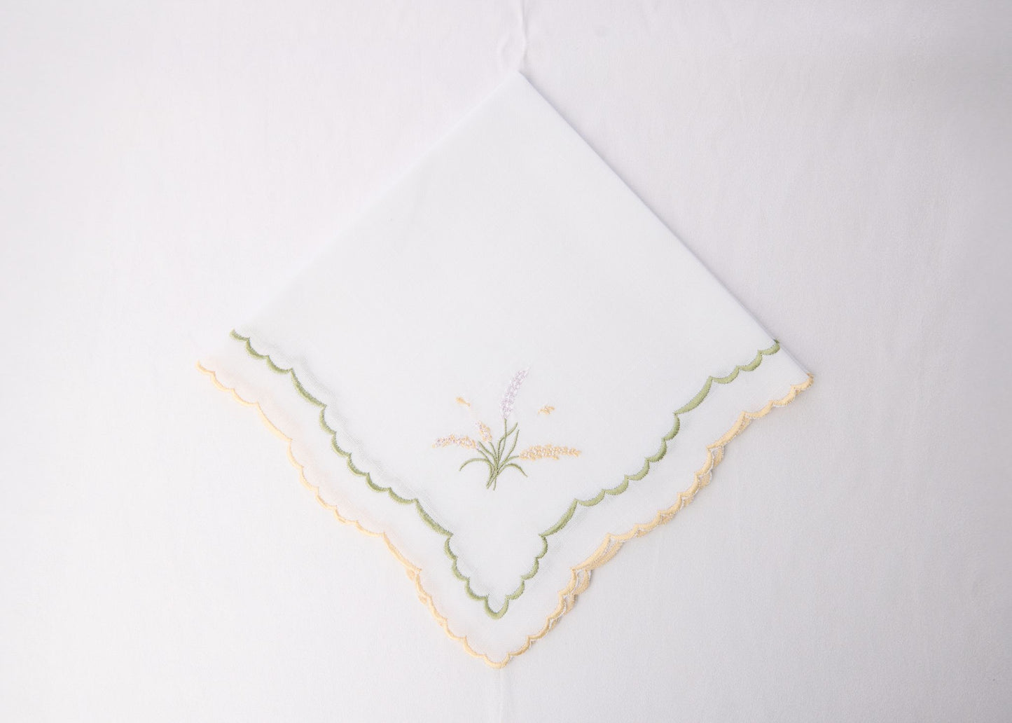 Astoria Butter/Sage Scalloped Napkin