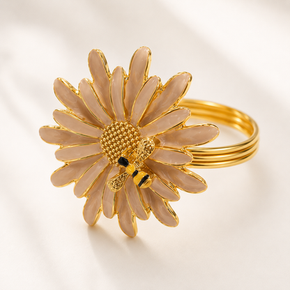 Blush Daisy & Bee Napkin Ring